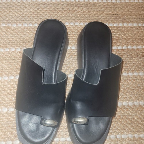 Fashion Project leather platform sandals like new, size 41, black