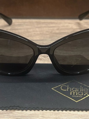 Charlie Max Milano sunglasses like new, black