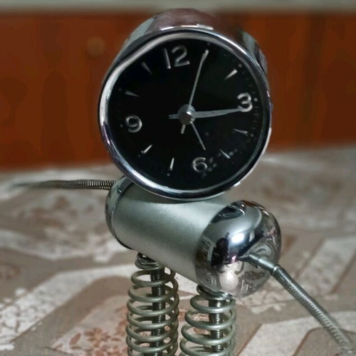 Table clock robot silver like new, analog