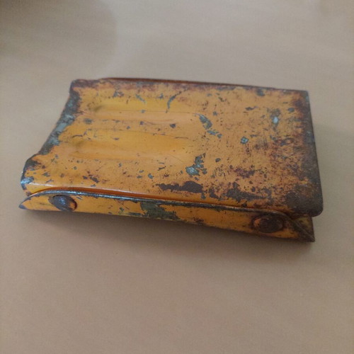 Foldable metal wheel chock used, durable steel