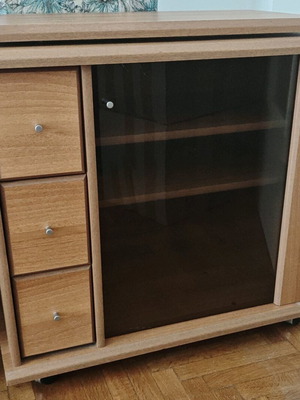 ТВ шкаф като нов