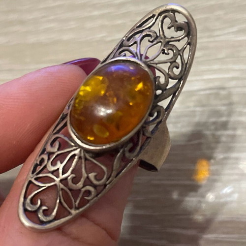 Silver 925 ring with vintage amber