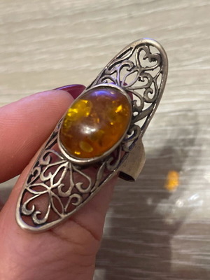 Silver 925 ring with vintage amber