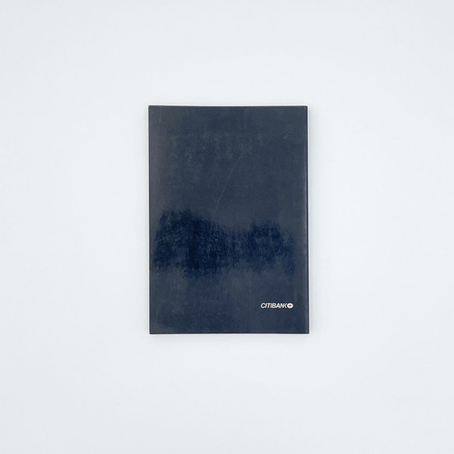 Gia ti Mousiki book in like new condition