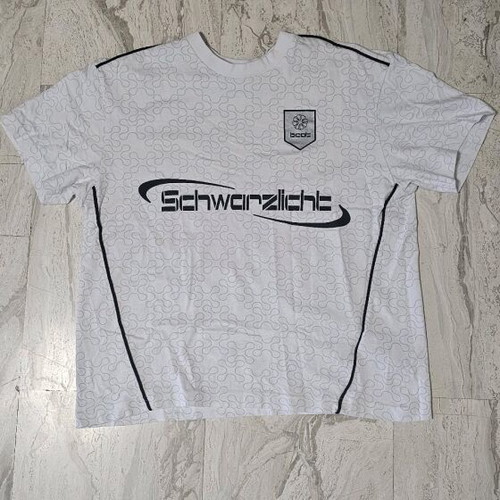 Bershka T shirt size M like new, black and white