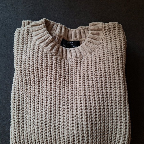 Bershka chenille sweater like new, brown, size L