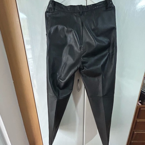 Leather pants like new, size large, black