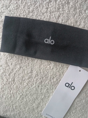 Alo Yoga headband black new