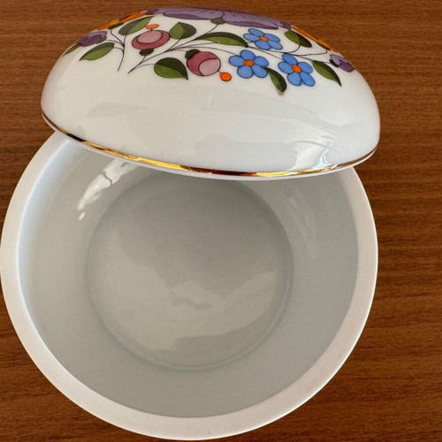 Vintage porcelain fondue pot from Hungary hand-painted, like new