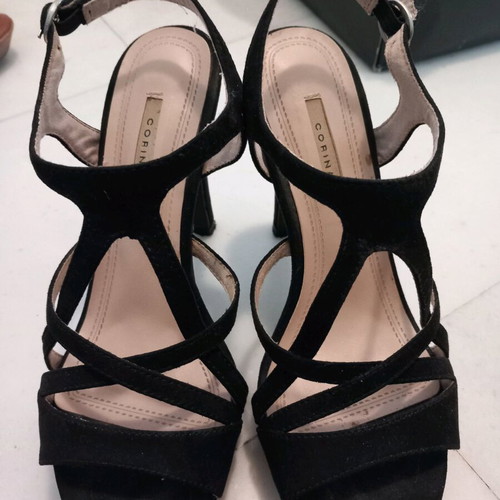 Corina high heel sandal like new, black size 37