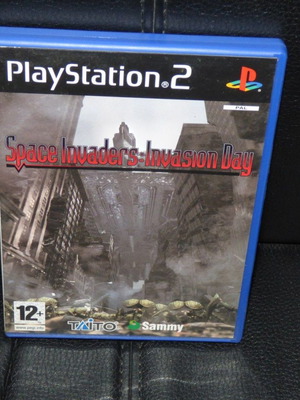 Space Invaders Invasion Day PlayStation 2 used, complete