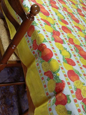 Tablecloth like new 1.60x1.40