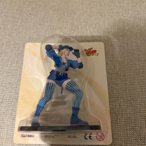 Street Fighter DeAgostini collectible figure new, scale 1:18