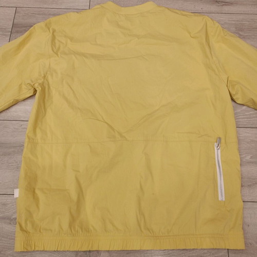 Nike yellow crewneck size M used