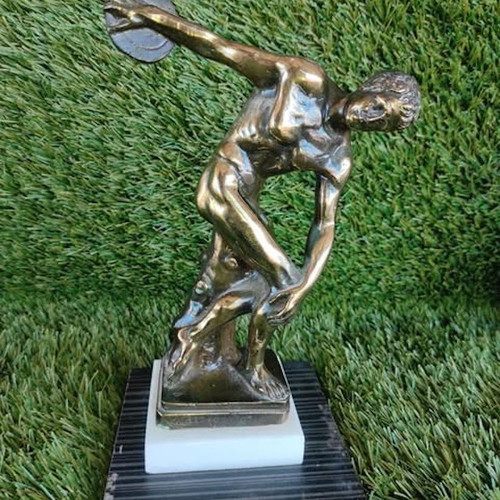 Discobolus of Myron bronze with marble base 22.5 cm like new