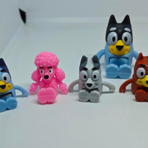 Bluey figures set of 7 like new
