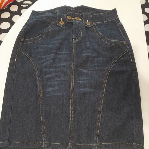 Raxevsky denim skirt slim straight like new, size S