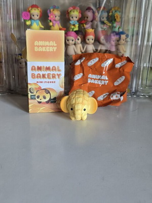 Animal Bakery Mini Figure Elephant new