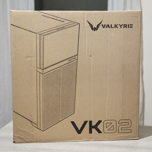 Valkyrie VK-02 Lite Mid Tower ATX computer case with side window white new