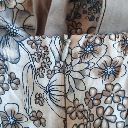 Dress like new, size M / 38 / 10, with tie ribbons