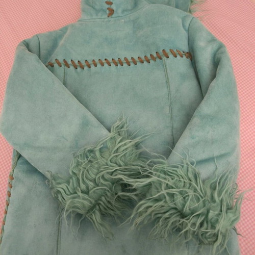 Mouton coat for 5-year-old girl like new, mint color, 110 cm