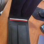 Tommy Hilfiger men's wallet like new, brown