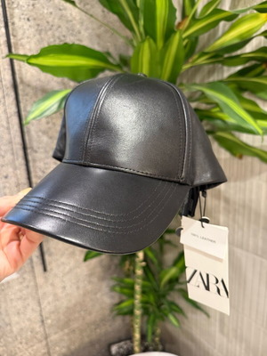 Καπέλο Zara Leather ολοκαίνουργιο, μαύρο, one size