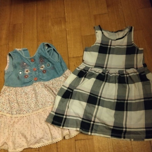 Set of 2 baby dresses used, 18-24 months