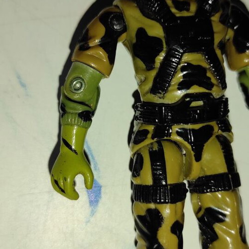 G.I.JOE Hit n' Run (v1) 1988 figure used with equipment