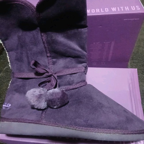 Khrio women's boots with fur new, size 41, purple