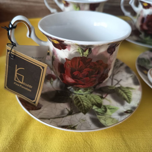 Ellegi Fine Porcelain Tea Cup Set of 6 like new with saucers