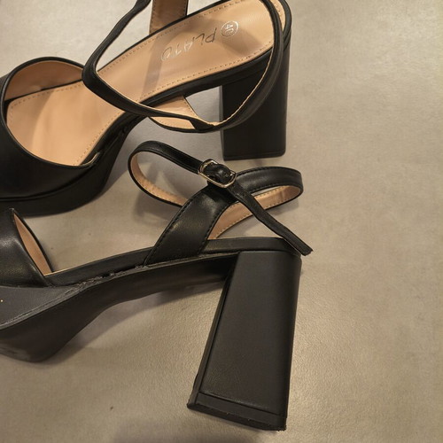 Black comfortable sandals with thick heel, size 40