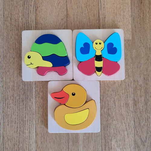 Baby wooden puzzles used, pack of 3 with animal shapes
