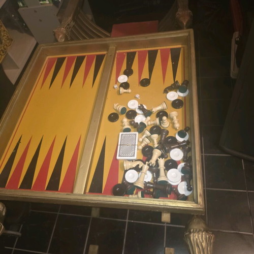 Vintage chess and backgammon table used, wooden 2 in 1