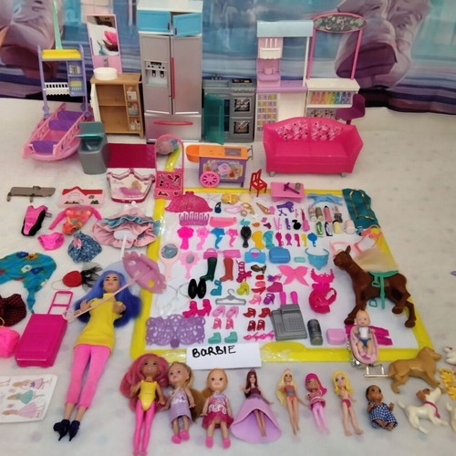 Barbie Mattel large set with furniture, 8 dolls, 9 animals, accessories