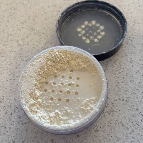 MUA Makeup Academy Loose Setting Powder Mattifying Translucent 18g like new