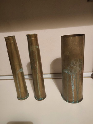 Κάλυκες οβίδες του 1940 όλες μαζί