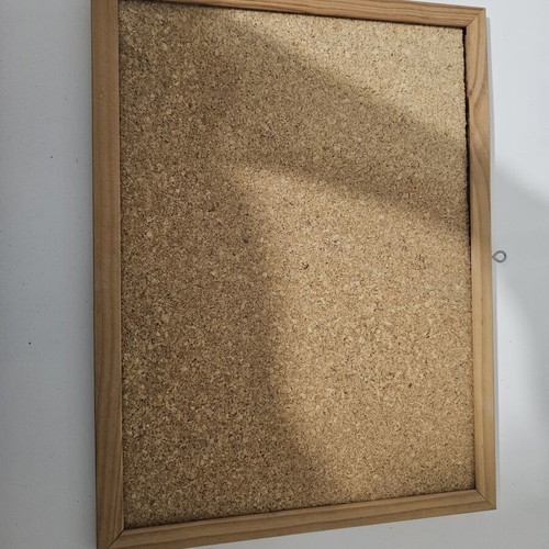 Bulletin board like new