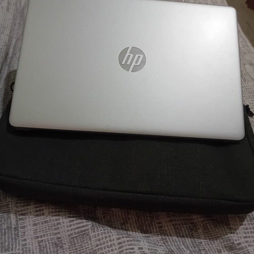HP laptop 2022 model, 15.6 Full HD screen, AMD Ryzen 5, 8GB DDR4 RAM