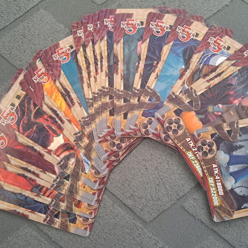 Stranger Things cards new, pack of 22 collectible