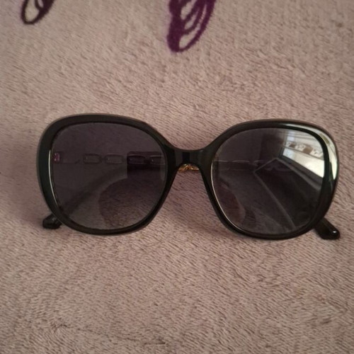Fashion glasses new black with gold chain effect