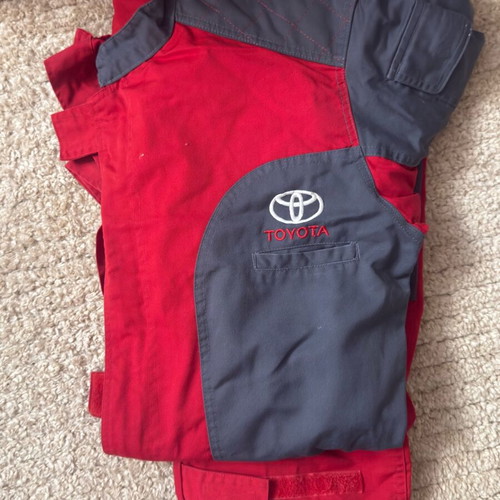 Toyota work uniform like new