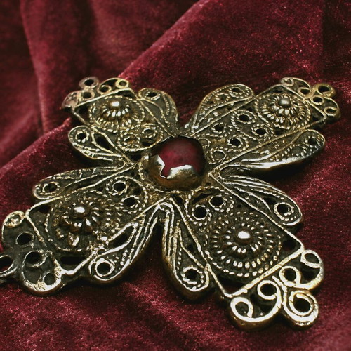 Traditional Gianniotiko Filigree Cross 1950 vintage, like new