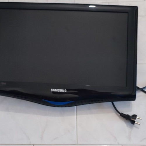 Samsung 21" HD TV with Dolby Digital Plus and SRS TruSurround