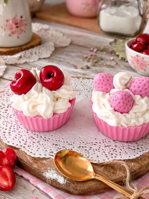 Cupcake candles new with aroma of your choice