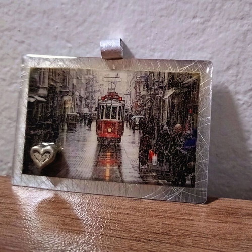 Handmade London Scene Pendant for Neck, like new, silver