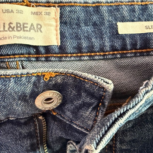 Jeans shorts Pull&Bear like new, slim fit, size 42, blue