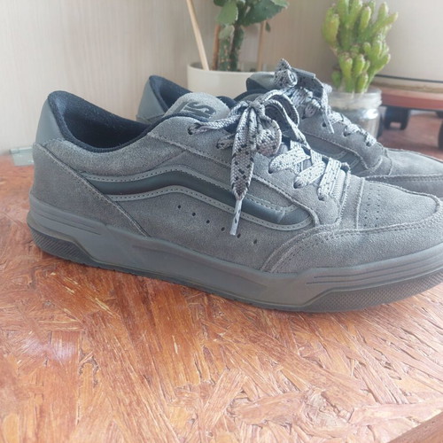 Vans Hylane Suede Grey sneakers, EU 43
