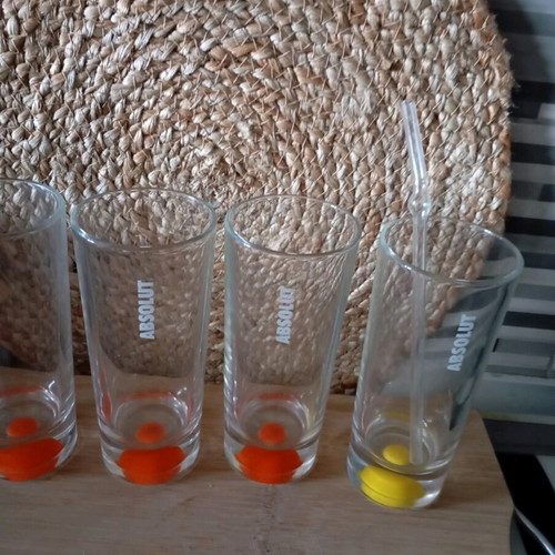 Absolut vodka glasses set of 4 like new, unique design