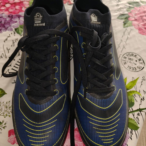 Admiral football shoes size 44 like new, black with cleats